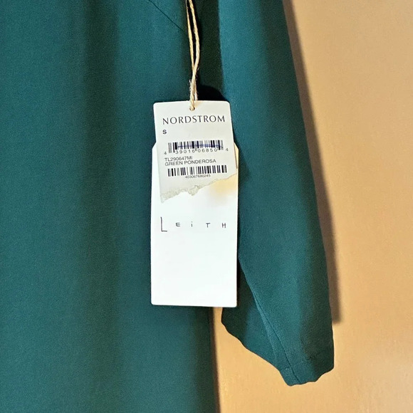 Women's S NWT Leith Shift Mini Dress Green Bateau Neckline Keyhole Back - Picture 6 of 9